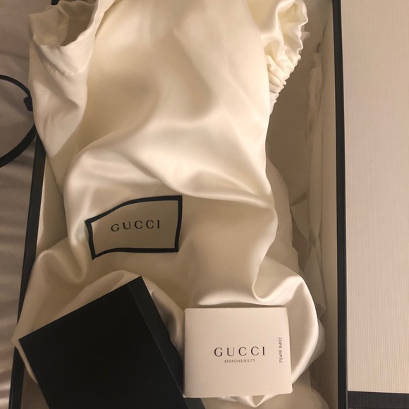 Gucci Black GG Mormont Matelassé Backpack Handbag - Picture 6 of 8